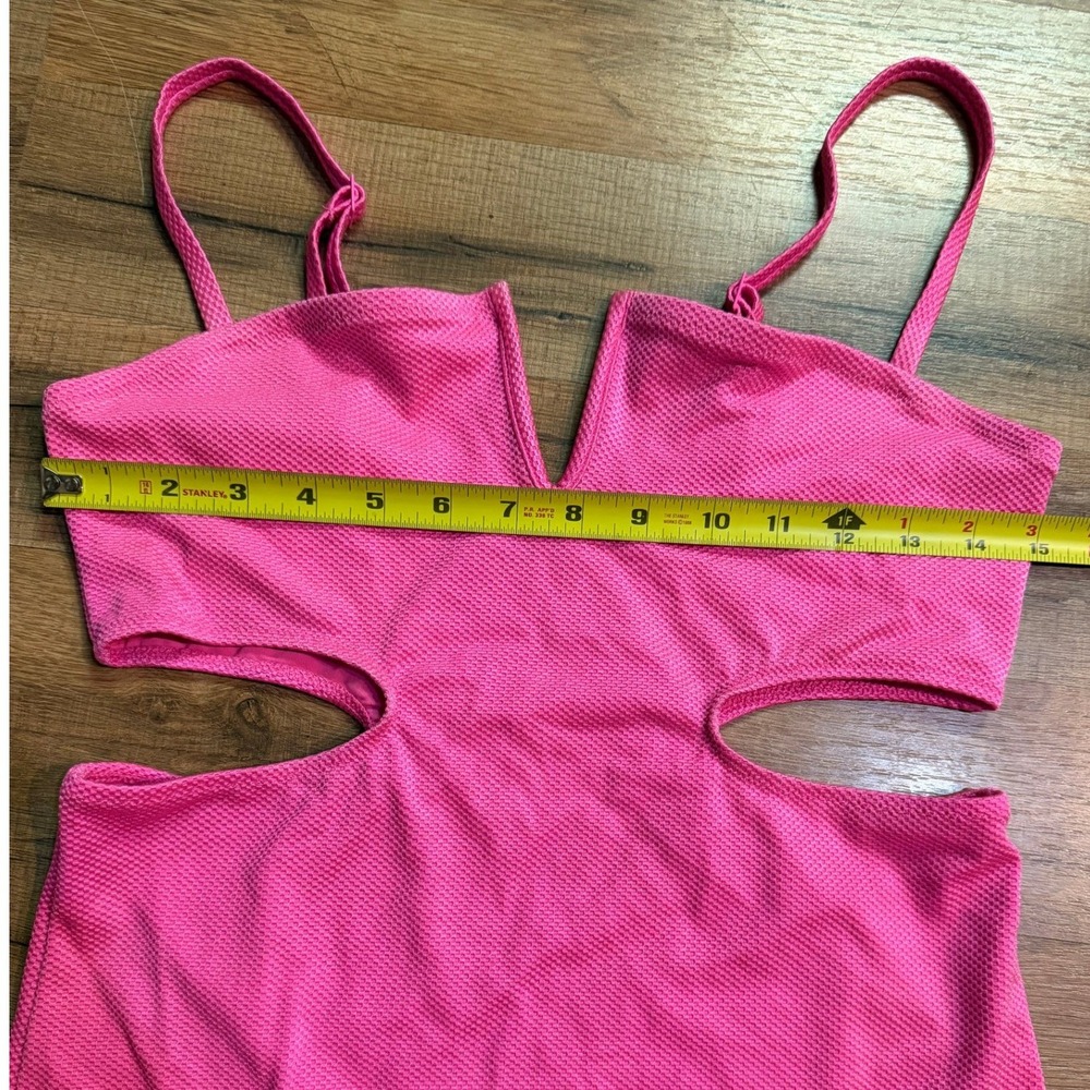 Aerie One Piece Swimsuit Pink Cut Out Textured Real Good Barbiecore Size L - Picture 5 of 6